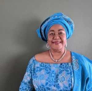 Meet your Posher, Mopelola